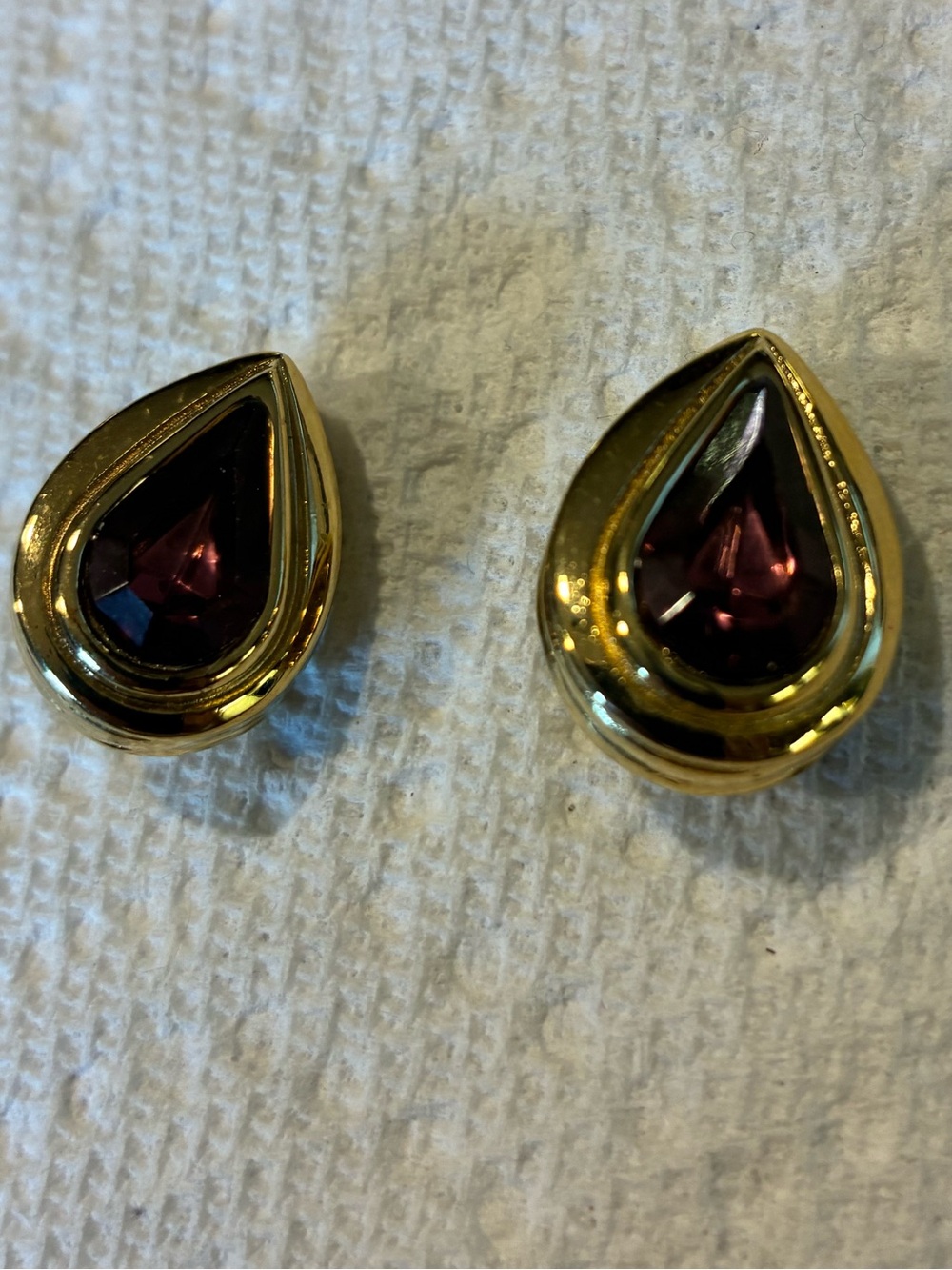 Women’s clip amethyst and gold earrings